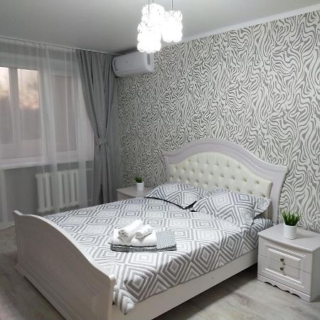 Вип 1Комн Айтиева 70 Uralsk Luaran gambar
