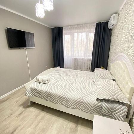 Вип 1Комн Айтиева 70 Uralsk Luaran gambar